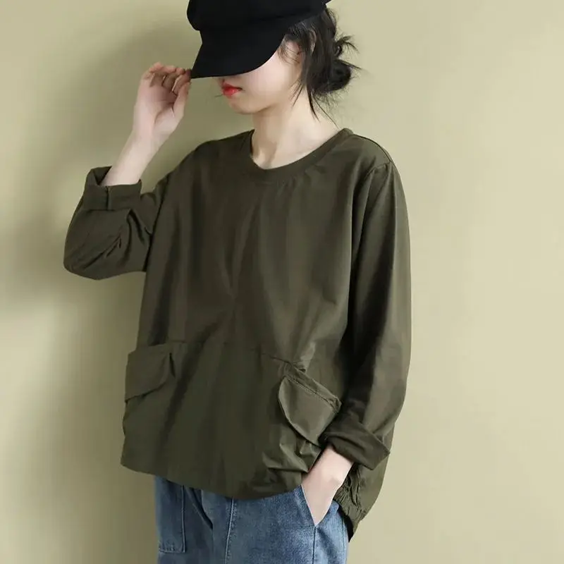 

Korean Women's 2024 Spring Autumn New Splicing Pullovers O-Neck Back Pocket Fashion Solid Color Loose Casual Long Sleeved Top