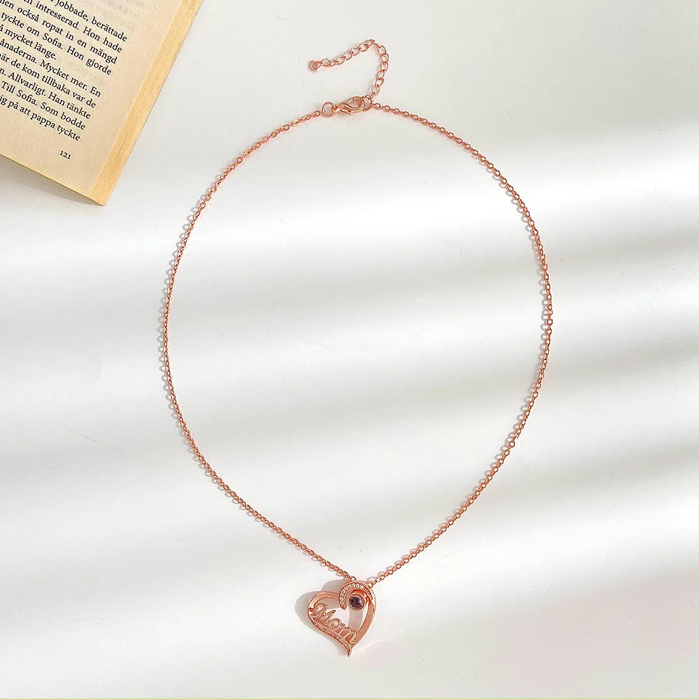 

Diamond MOM Letter Heart Necklace Fashion Personality 100 Language Projection Collar Chain Mother's Day Necklace high personalit