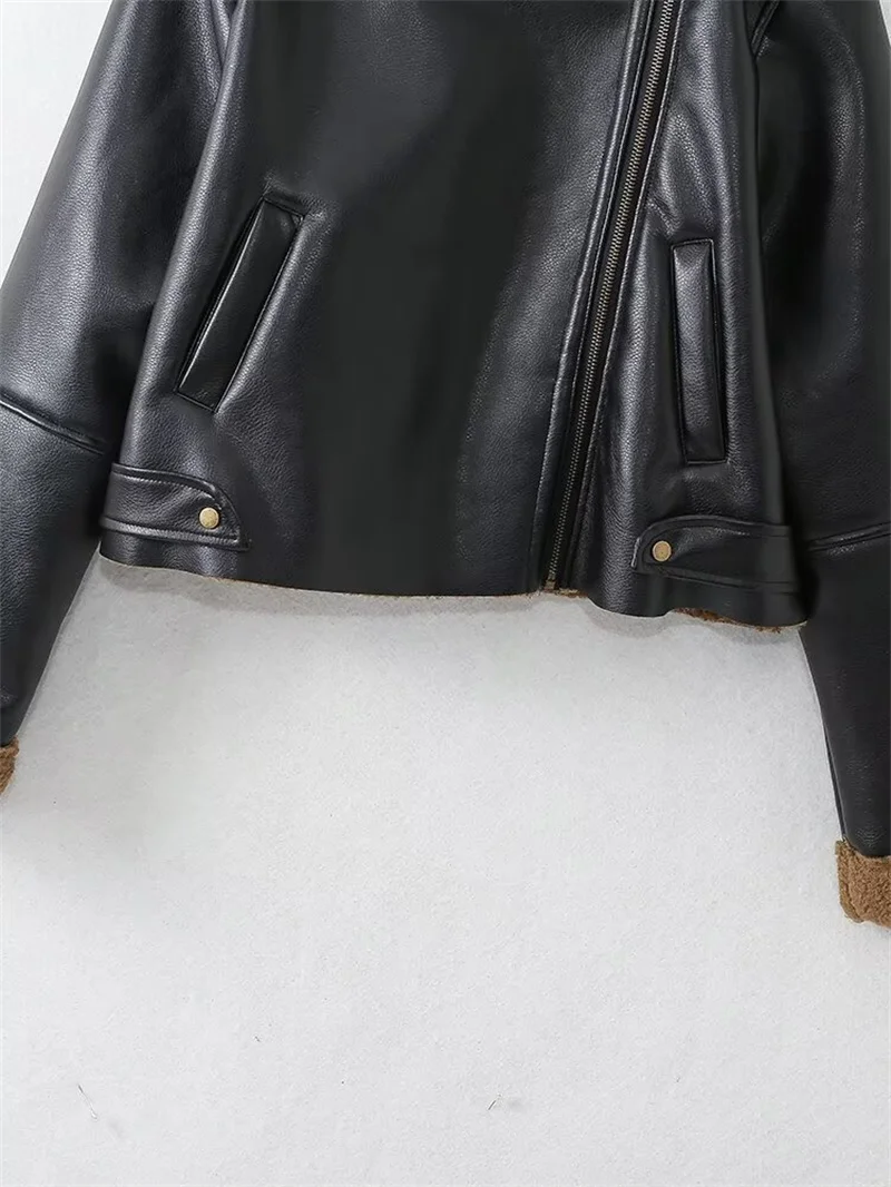 Giacca da donna 2025 Inverno Nuova giacca da motociclista foderata in pile caldo effetto ecopelle nera a maniche lunghe Elegante e unica