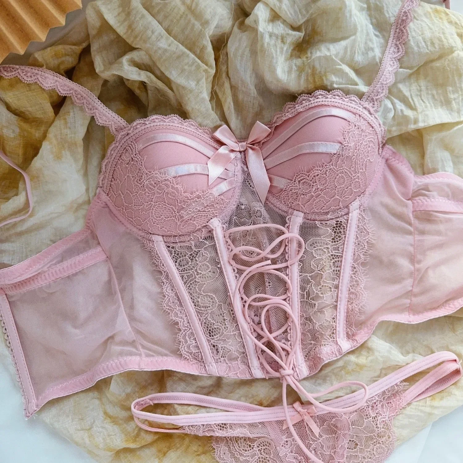 

Japan Sexy Lingerie Set Lolita Kawaii Pink White Laced Up Adult Cosplay Women Bra Underwear Set Girl Sleepwear Clothing