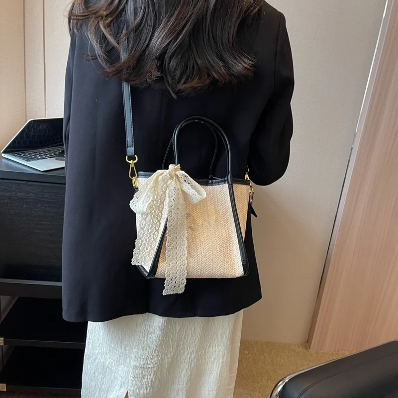 Shoulder Bag Summer Straw Woven Contrast Color Casual Handbag Small Mini Women's Bag 2023 New Simple Design Bucket Crossbody Bag
