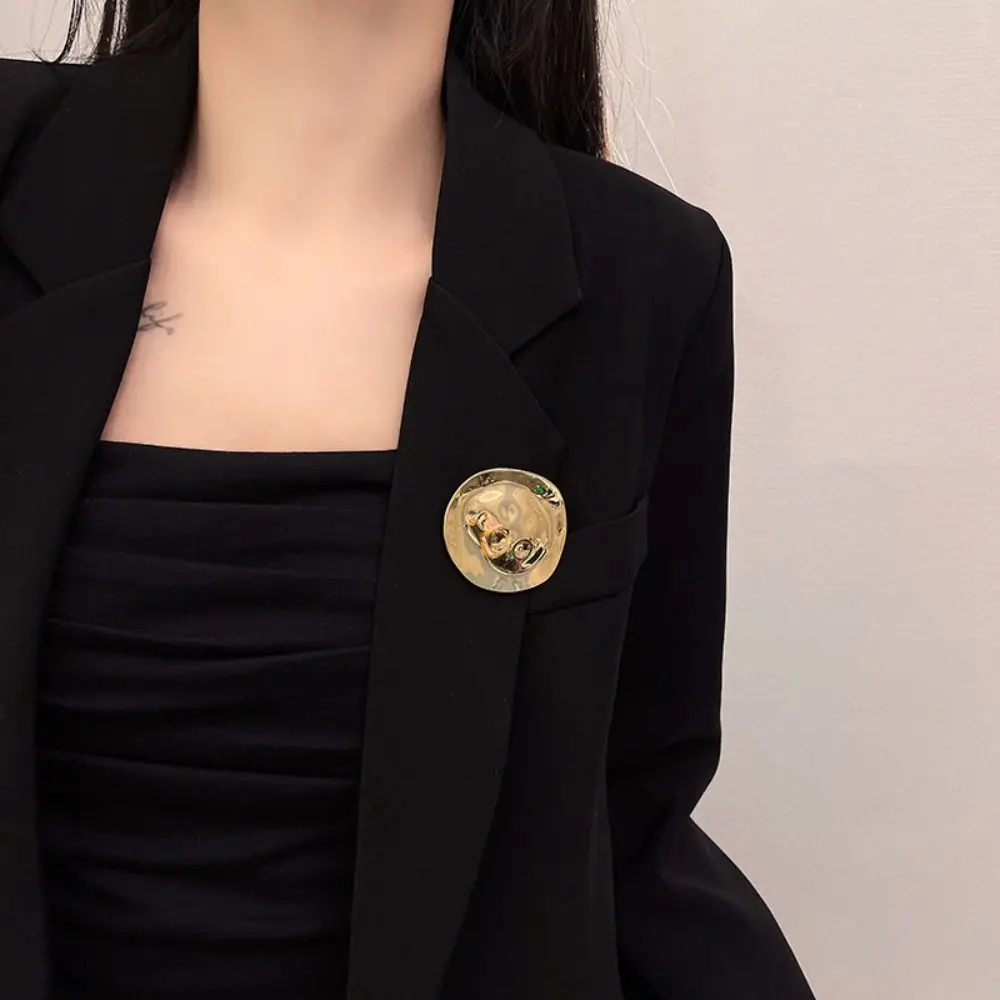 Personality Alloy Round Slice Brooches Jewelry Accessories Geometric Big Statement Irregular Brooch Luxury Brand Bag Badge Women