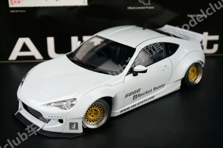 

Autoart 1:18 GT86 RB White JDM Simulation Limited Edition All Open Alloy Metal Static Car Model Toy Gift