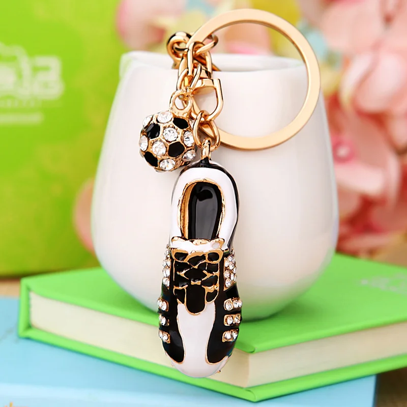 

Crystal Football Soccer Shoes Rhinestone Keychains For Car Purse Bag Buckle Pendant Keyrings Key Chains Women Gift