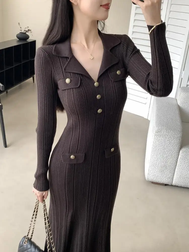 Femmes coréennes marron élégant à manches longues robes à revers automne hiver tentation mince Festival queue de poisson robe tricotée 2025 Simple