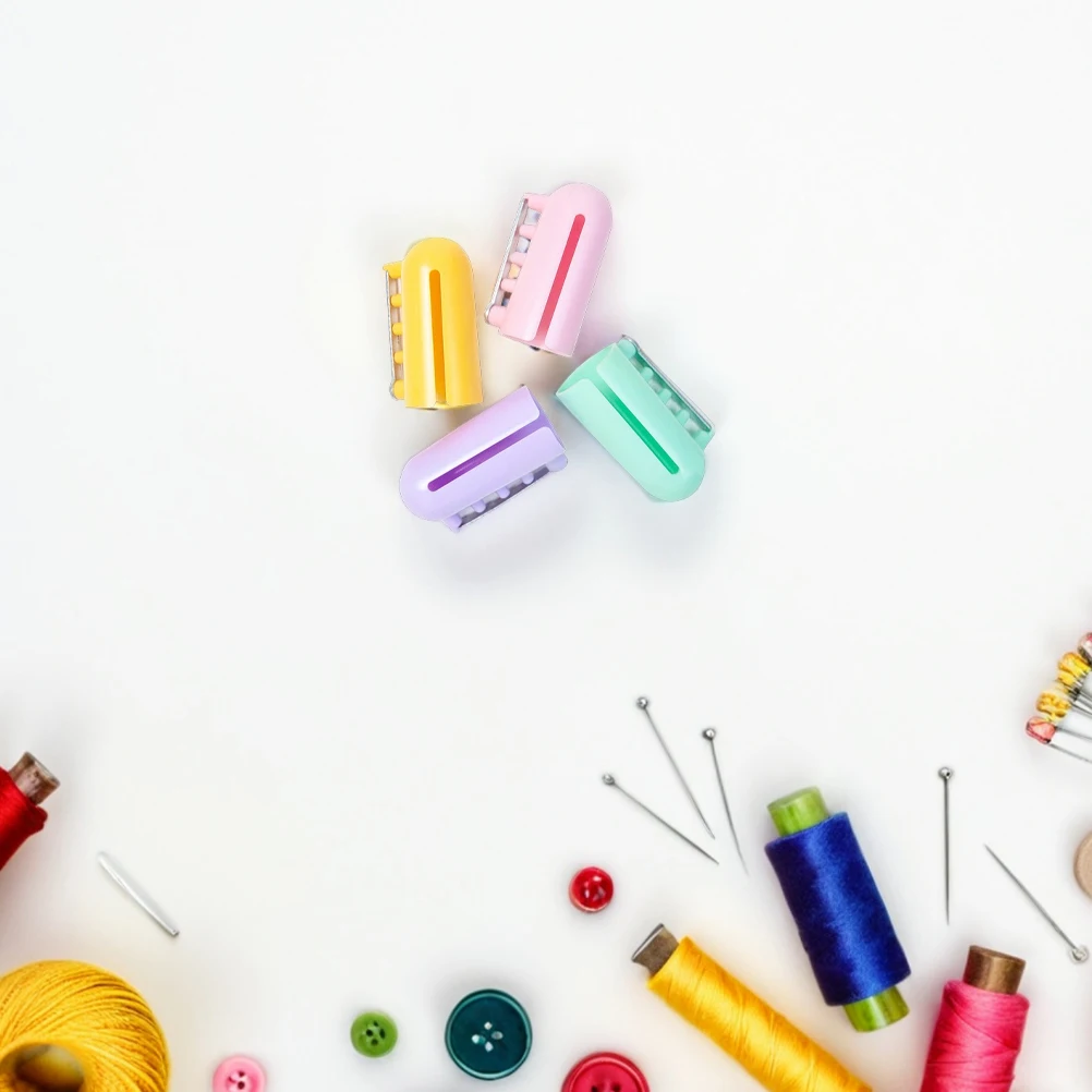 4 PCS Finger Sleeve Lead Crochet Holders Wire Guide Knitting Tools Plastic Crafts Gear Crocheting Assist