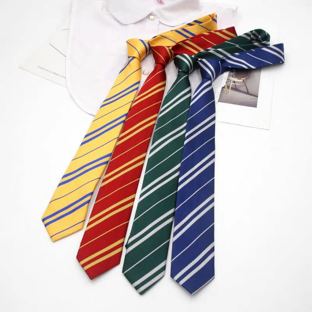 

Четыре стильных повседневных декоративных галстуков на Хэллоуин, реквизит для косплея, студенческие полосатые галстуки в студенческом стиле, подарок, подходит для мальчиков и девочек