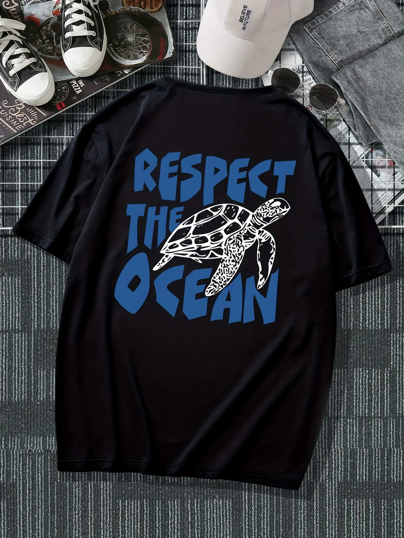 

Mens Respect The Ocean Graphic Tee - Short Sleeve, Lightweight & Breathable - Summer Casual Wear, Ideal for Ocean Enthusiasts