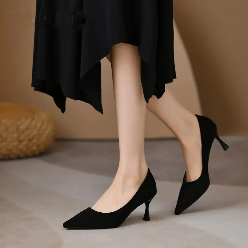 

Блестящие черные туфли на высоком каблуке с острым носком и тонким каблуком для женщин, элегантные туфли-лодочки