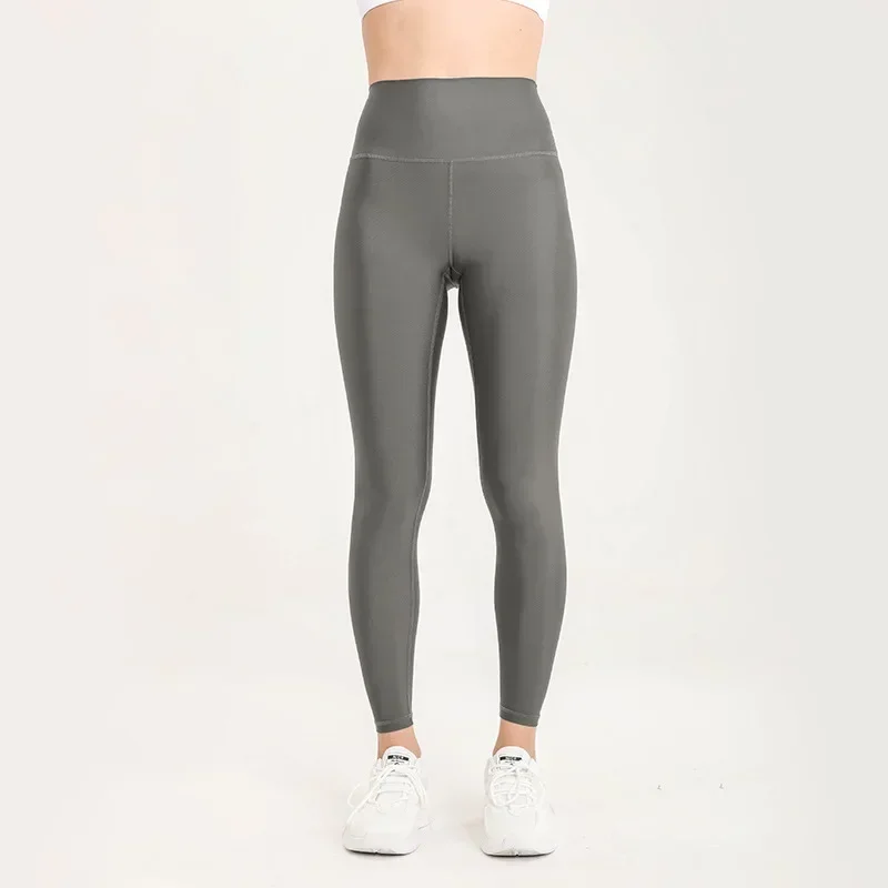 Nuovi pantaloni da yoga da donna pelle di squalo cura della pelle perla nuda a vita alta pesca pantaloni da yoga sportivi per il sollevamento dell'anca