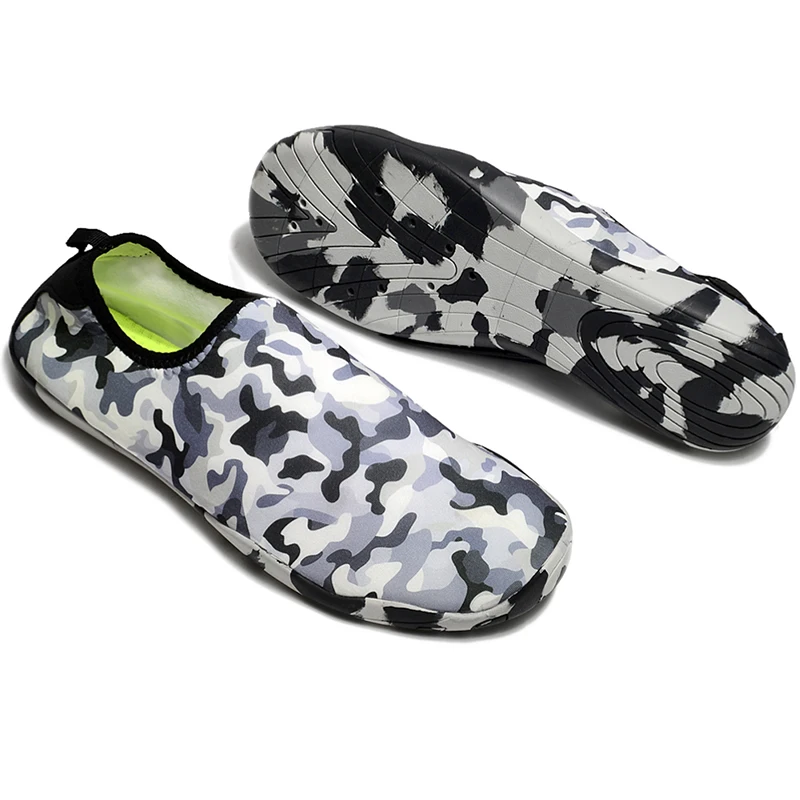 Chaussures d'eau confortables pour hommes et femmes, chaussures de plage en plein air pour adultes, chaussures d'eau simples pour la plage et la piscine, taille 35-46