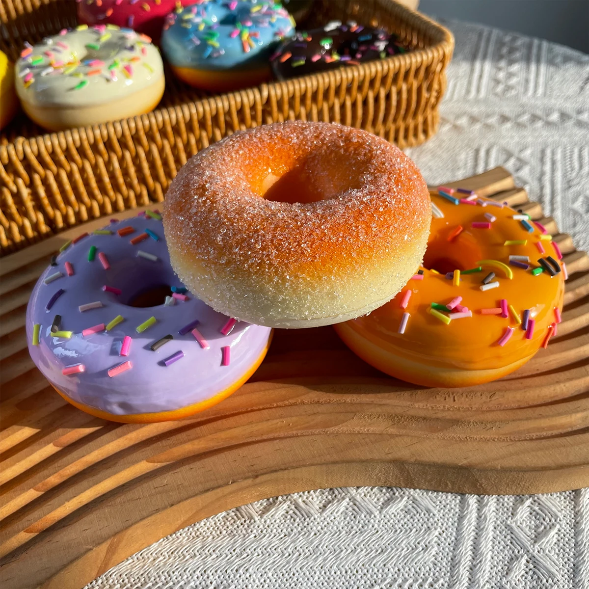 3-teiliges Set Künstliche Donuts, Fake-Donut-Modelle, Simulierte Desserts für Fotografie-Requisiten, Bäckerei-Schaufenster-Dekoration, Heimküchen-Deko – Detail 5