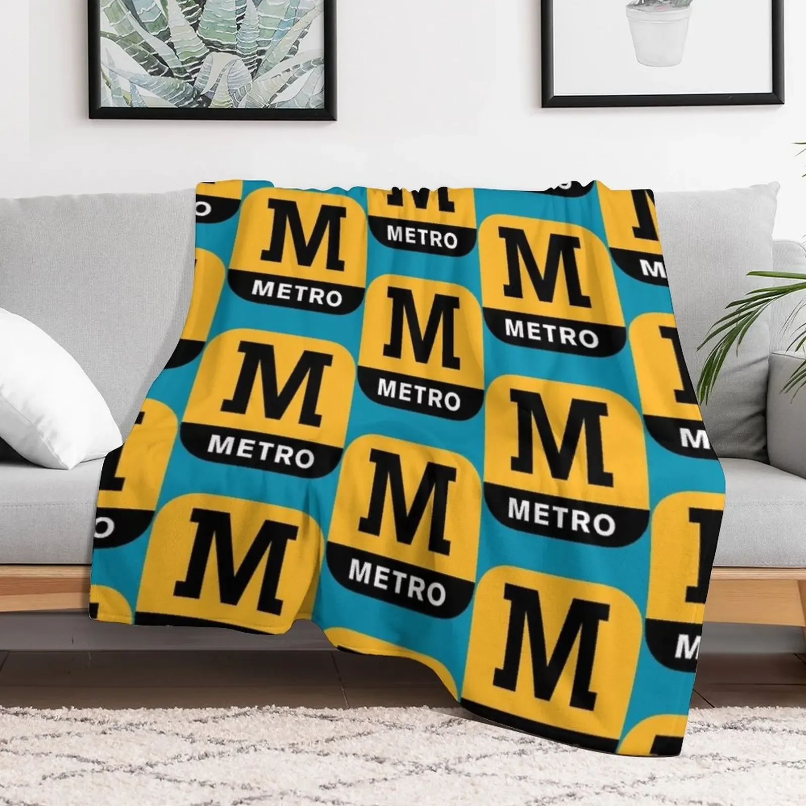 tyne and wear metro Throw Blanket Thermals For Travel Beautifuls Blankets