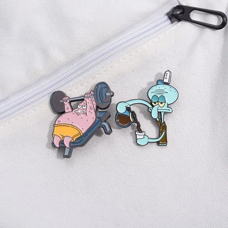 

Spongebob Squarepants Animation Figure Lift Barbell Patrick Star Pour Coffee Squidward Tentacles Metal Medal Brooch Decoration