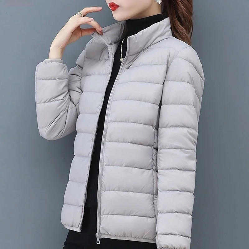 เสื้อโค้ทผ้าฝ้ายน้ำหนักเบา แฟชั่น ทันสมัย สำหรับผู้หญิง รุ่นใหม่ ปี 2024 พกพาสะดวก อุ่นสบาย ไซส์ใหญ่พิเศษ เหมาะสำหรับคุณแม่