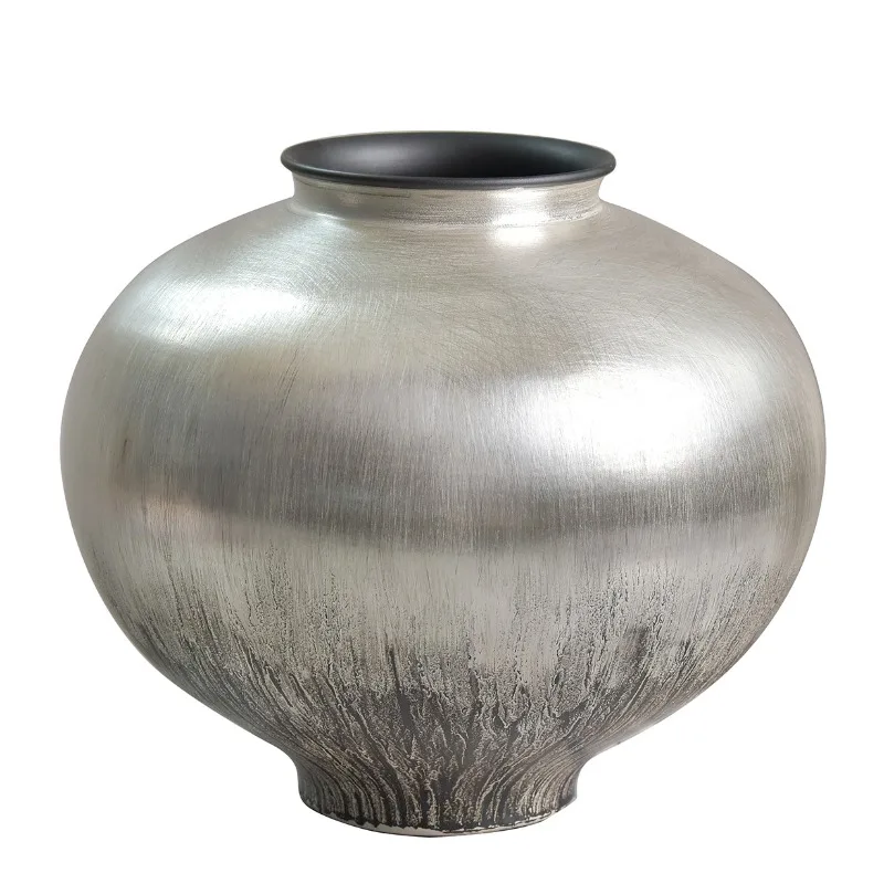 

Chinese modern light luxury, medieval Song Dynasty aesthetics wabi-sabi style, sweeping silver flower utensils