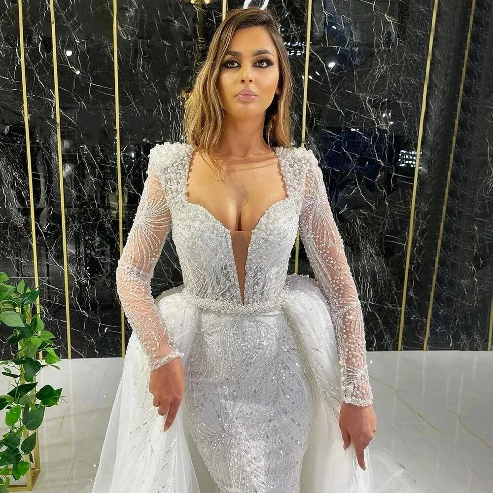 Abiti da sposa con paillettes di perle di lusso Abiti da sposa con scollo a V profondo con strascico staccabile Sirena Abiti da sposa personalizzati