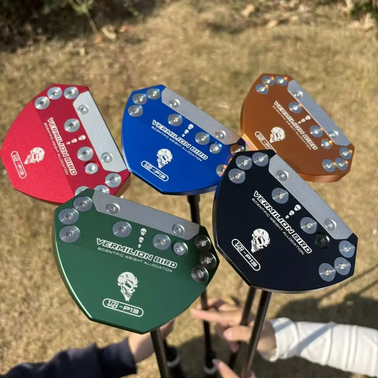 

Гольф-паттер из алюминиевого сплава с ЧПУ-фрезеровкой, прецизионный, для профессиональных турниров и тренировок, стабильный ход мяча