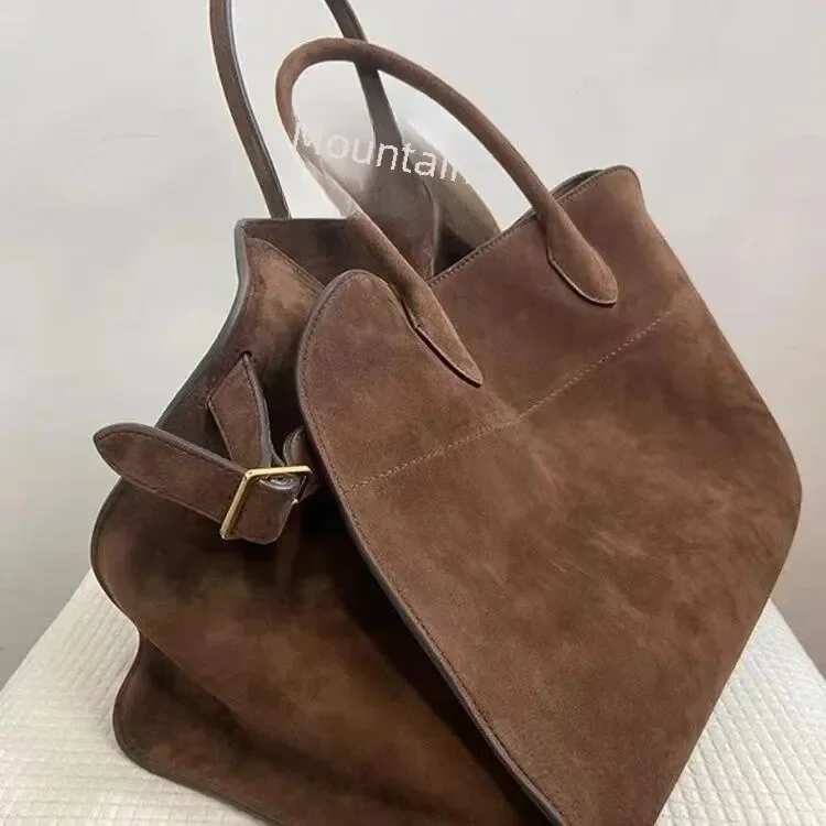 Gaya baru di musim gugur musim dingin wanita tas pegangan atas High-end merasa desain Niche tas tangan antik kapasitas besar untuk musim