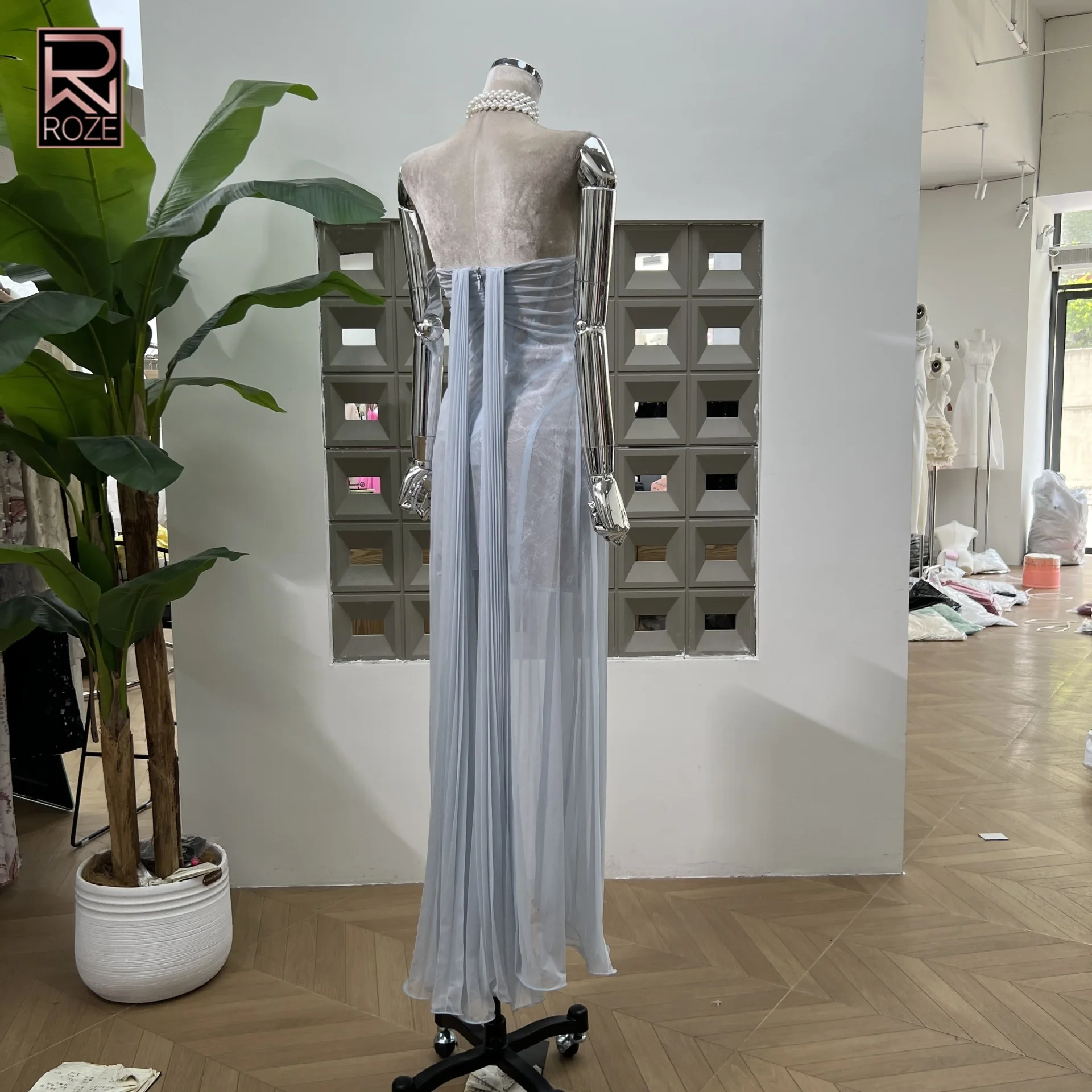 Robe longue de soirée de style français 2025 |   Robe ample plissée en dentelle transparente |   Robe de plage bustier d'été pour femme