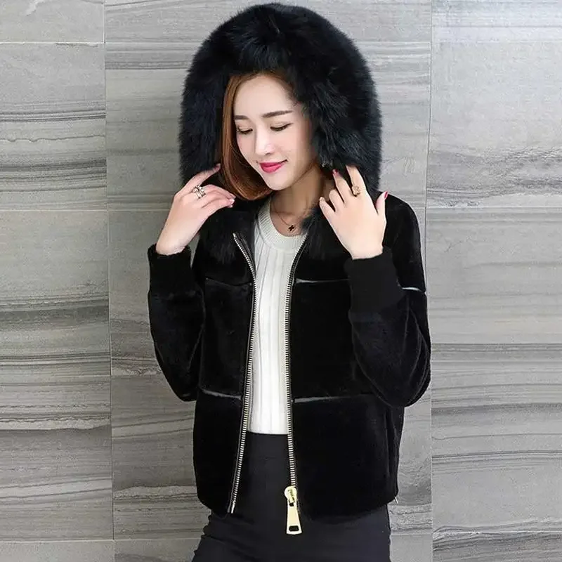 Women New 2020 Autumn Winter Faux Fur Short Coat Female Thicken Warm Casual Hooded Jacket Artificial Sheep Shearing Outwear H196