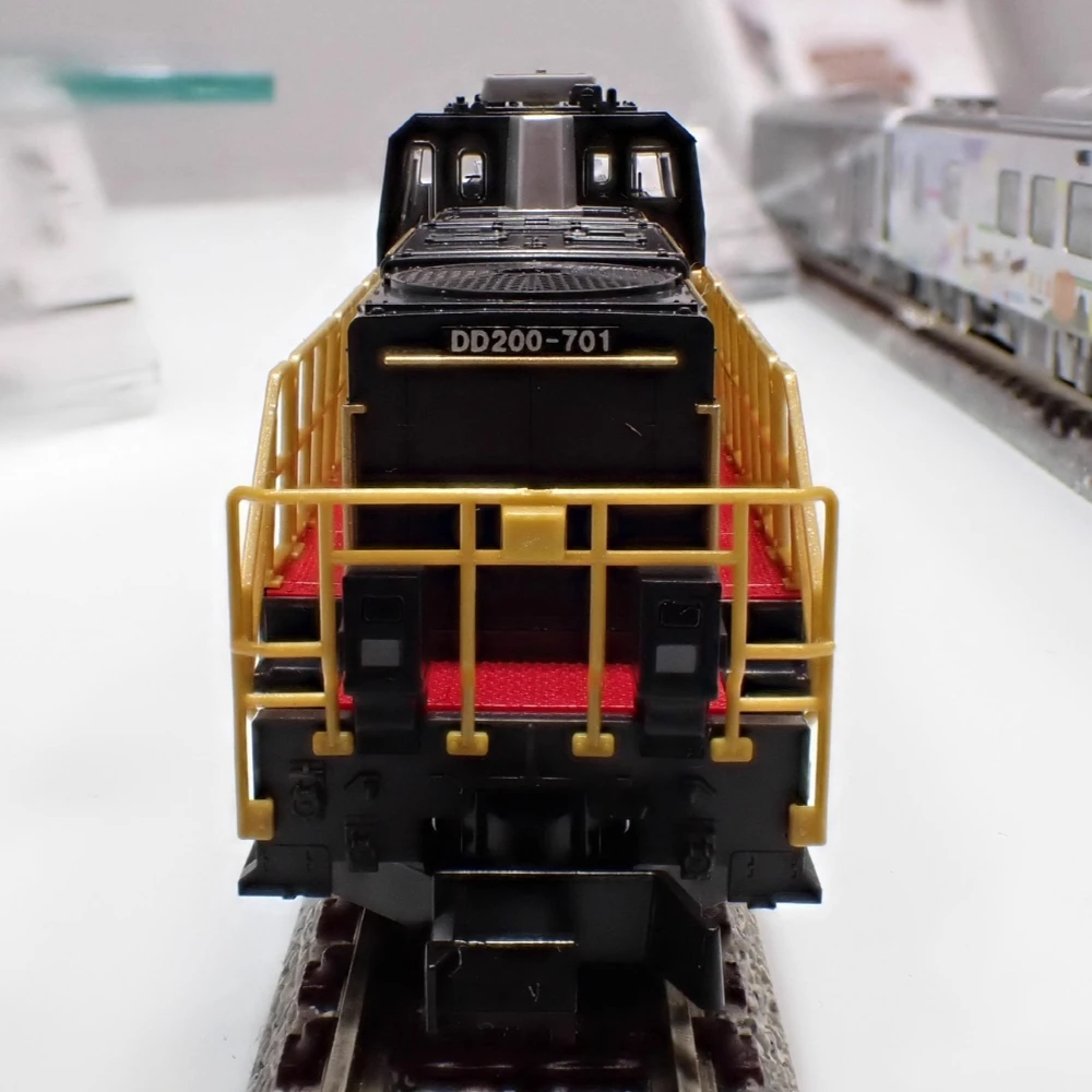 TOMIX N-type 1/160 Model Train DD200 Electric/diesel Locomotive 700th Generation DC Version Toy Train Boy's Toy Gift