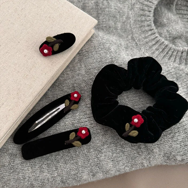 Exquisite Embroidery One Red Flowers Barrettes French Vintage Velvet Bb Clip Hairpin Bang Clip Side Clip Hair Accessories