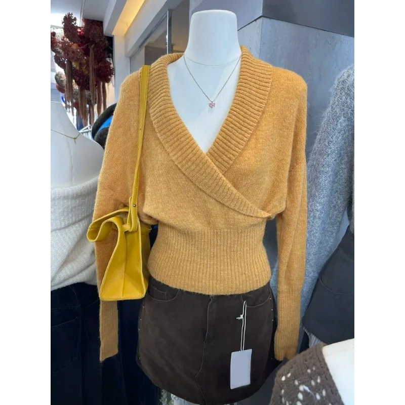 

Новинка 2025, осенне-зимний однотонный темпераментный тонкий универсальный пуловер в корейском стиле с v-образным вырезом, свитер