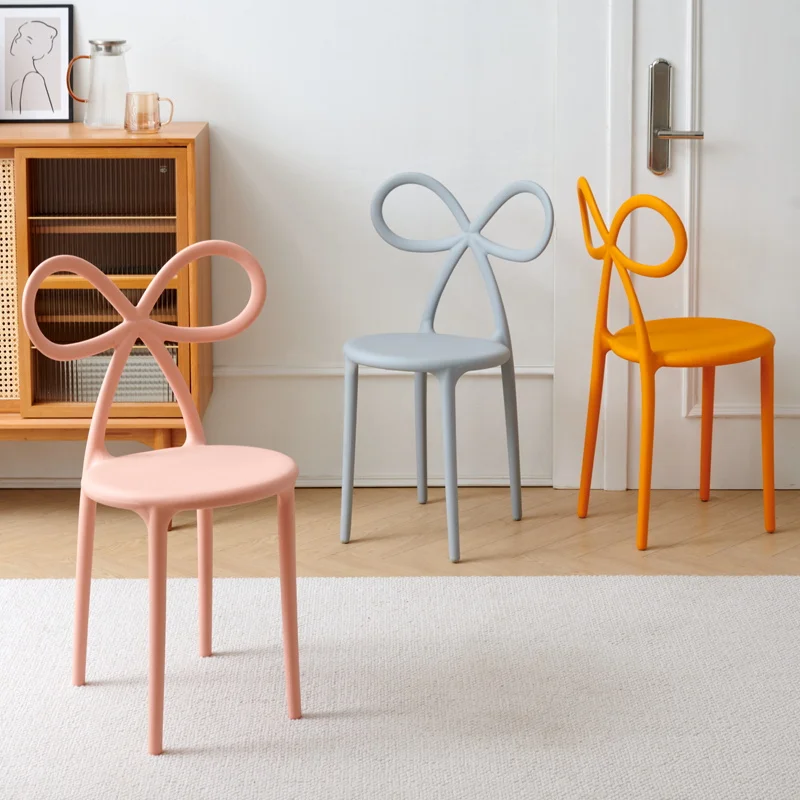 Nordic Style Butterfly Chairs, Modern and Simple Dining Chairs with Thickened Backrest Plastic Seats for Milk Tea Shop and Desk
