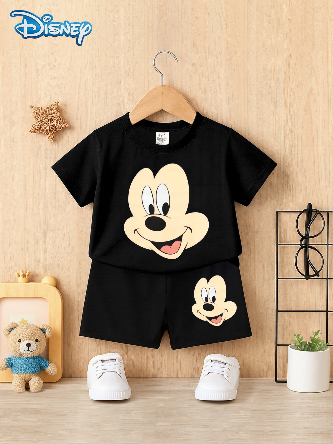 

[Officially Licensed] Disney Exclusive Summer Collection for Baby Boys: Mickey Mouse Cute Short-Sleeve T-Shirt and Shorts Set, Featuring a Large Mickey Mouse Head in Pure Black Cartoon Pattern, Slightly Stretchy, Suitable for Everyday Wear by Infants and 