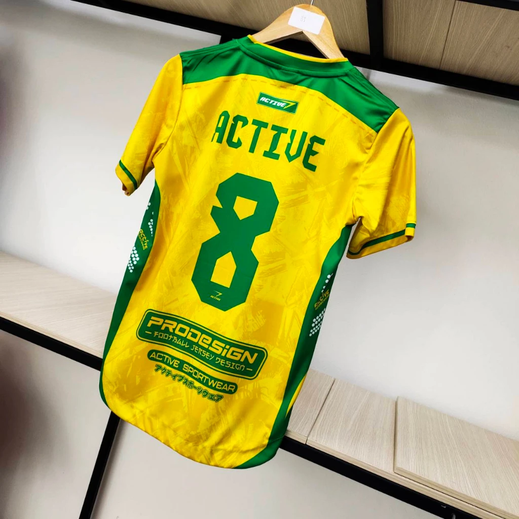 

2025 New Men's Quick-drying Football No. 8 T-shirt Comfortable Sports and Leisure Breathable Sweat-absorbing Short Sleeves Moto