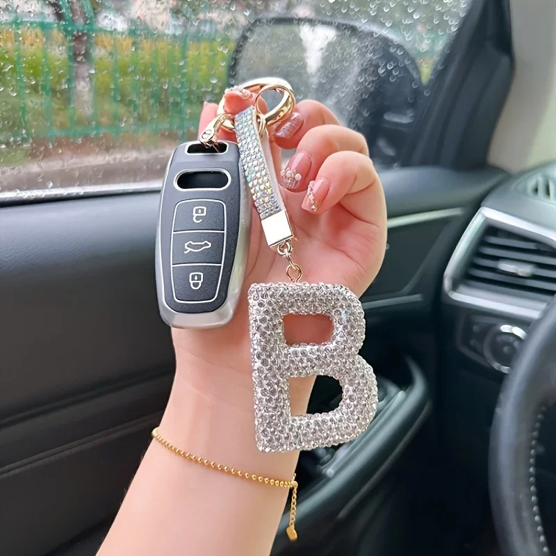 Stylish Letter Key Ring Accessory for Keys Bags Car Keychain with Sparkly Rhinestone Gift for Woman Backpack Charm Decoration