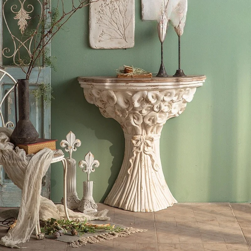 

Indoor furniture luxury shelf ornament home desk creative side table retro furniture European entrance against the wall