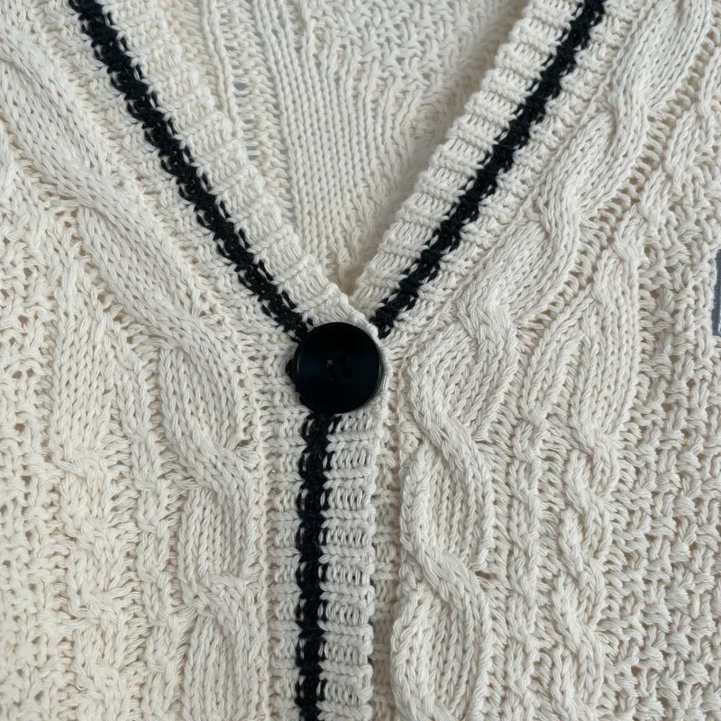 Cardigan Folklore en édition limitée pour femme, patch lettre, beige, avec étoile brodée, pulls féminins, hiver, automne