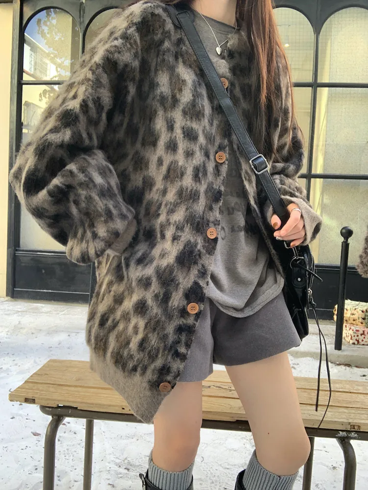 Korean style Leopard Women Sweaters Office Lady Vintage Loose Winter Knitted Slim Daily New All Match Oversize Cardigans Coats