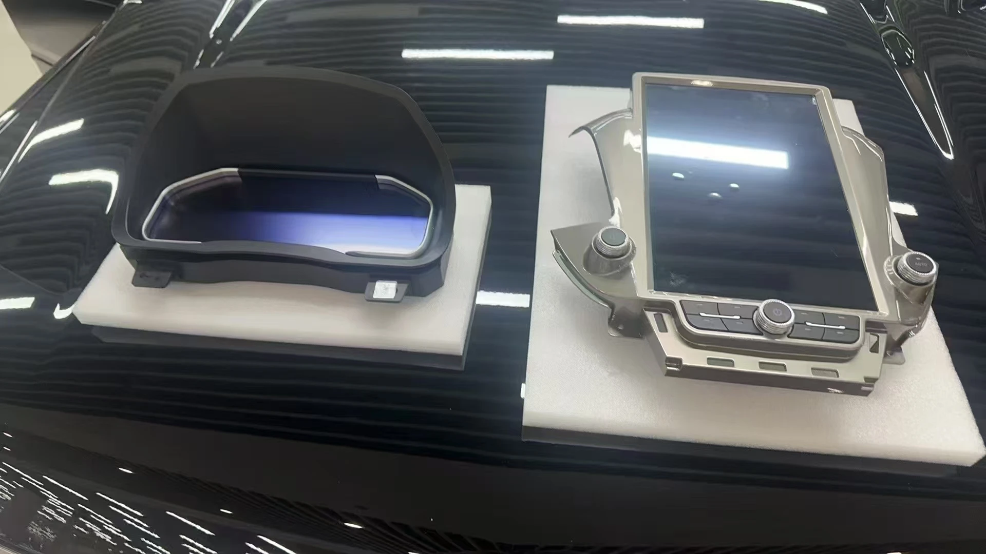 14.5 "اللاسلكية Carplay لشروليه جي إم سي سوبربان 2014-2020 أندرويد 14 راديو CarPlay مشغل فيديو الوسائط المتعددة GPS شاشة السيارات