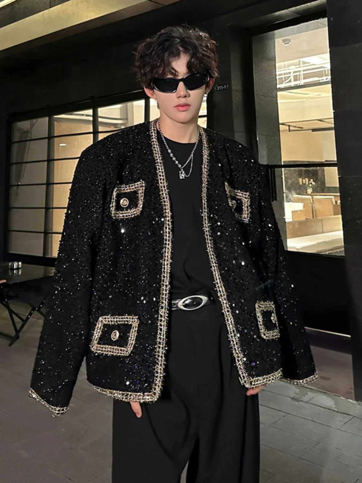 Short Loose Fit Men's Jacket with Shoulder Pads in Heavy Wool Design And Shiny Sequin Pattern Fashionable All-Season Outerwear