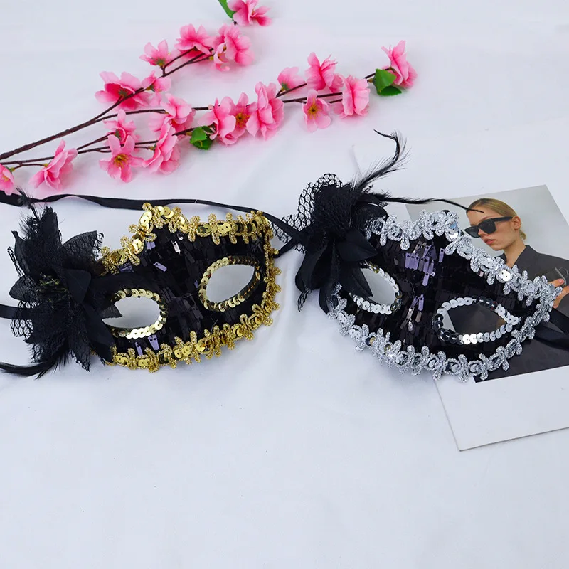 Demi-visage Sexy masque vénitien mascarade diadème plume strass masque pour les yeux exquis dentelle masque femmes carnaval fête décoration