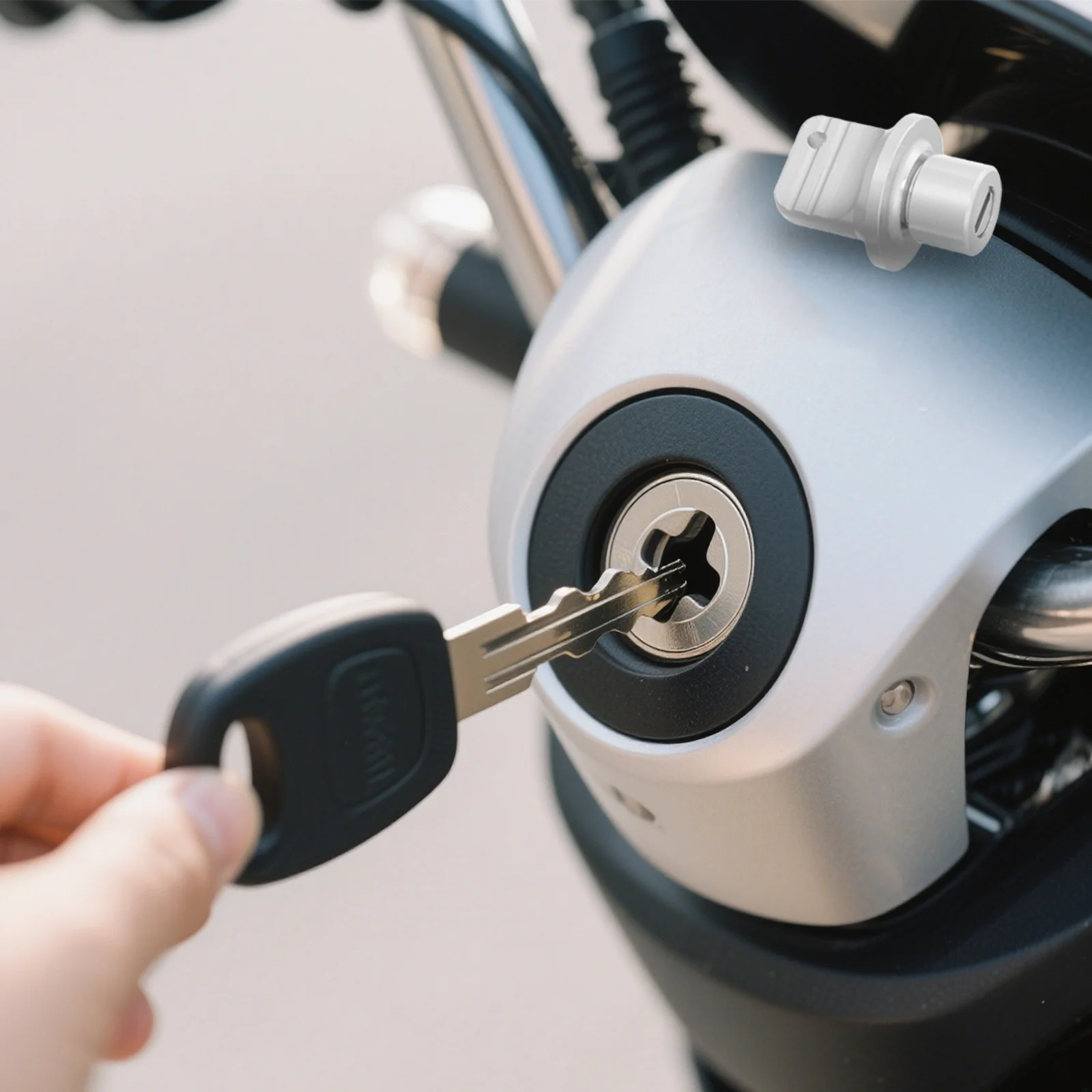 อะไหล่ทดแทนหัวกุญแจรถจักรยานยนต์โลหะผสมอะลูมิเนียมน้ำหนักเบา ติดตั้งง่าย อุปกรณ์เสริมฝาครอบกุญแจอเนกประสงค์สำหรับสกู๊ตเตอร์ไฟฟ้า