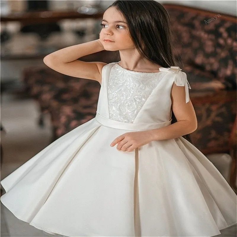 

Ivory Satinsleeveless Sequin Knee Length Flower Girls Dress Celebration Dress Children's Prom Piano Playing Communion