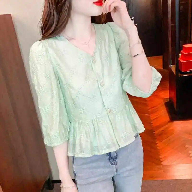 

Faion V-Ne ort SVE Шифоновый утюг для женщин Прямой крой Обычная длина све Пять пуговиц Тепло Узел Вышивка...