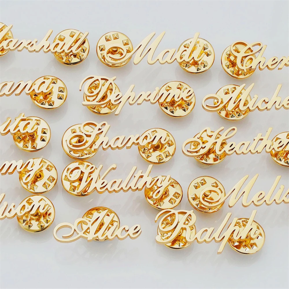 

Customized Name Brooch Groomsmen Gift Personalized Nameplate Pins for Men Women Groomsmen Gift Party Jewelry Monogram Pin Badge