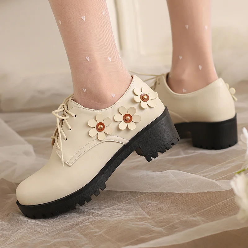 

YQBTDL Black White Flower Shoes Women High Quality Round Toe Lace-up Thick Bottom Platform Block Heel Causal Women Shoes 2026