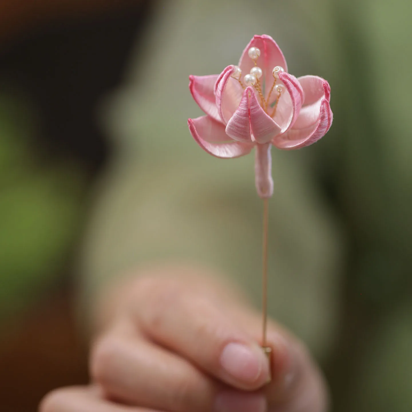 Traditional Chinese Chan Hua Pink Lotus Brooch Pin Elegant Decorative Accessory For Hanfu Qipao Anti Exposure Clothing Lapel Pin