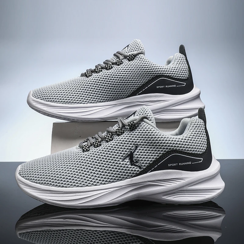 

Men's Running Shoes with Multi-color Soft-soled Ultra-light Spring Summer Lace-up Casual Large-sized Breathable Mesh Shoes