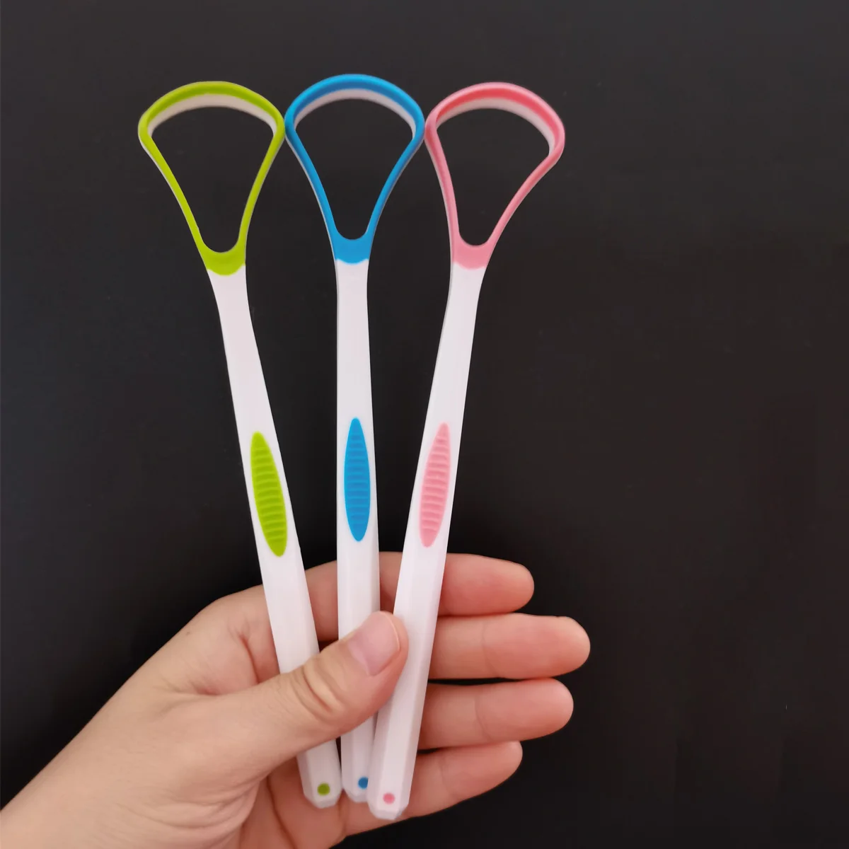 1PC Soft Silicone Tongue Brush Cleaning the Surface of Tongue Oral Cleaning Brushes Tongue Scraper Cleaner Fresh Breath Health