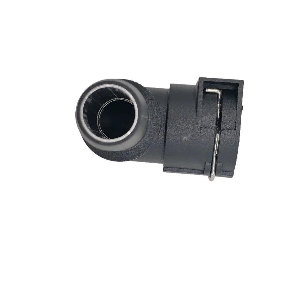 15.82mm Black Plastic Transmission Cooler Hose Connector for BMW with Snap Ring and Directional 90 Degree Bend