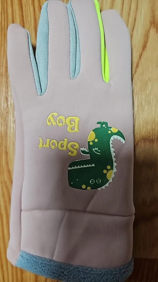 Kids Warm Gloves Autumn Winter Cartoon Dinosaur Boys Girls Outdoor Cycling Gloves for Children Windproof Water-Repellent Gloves photo review