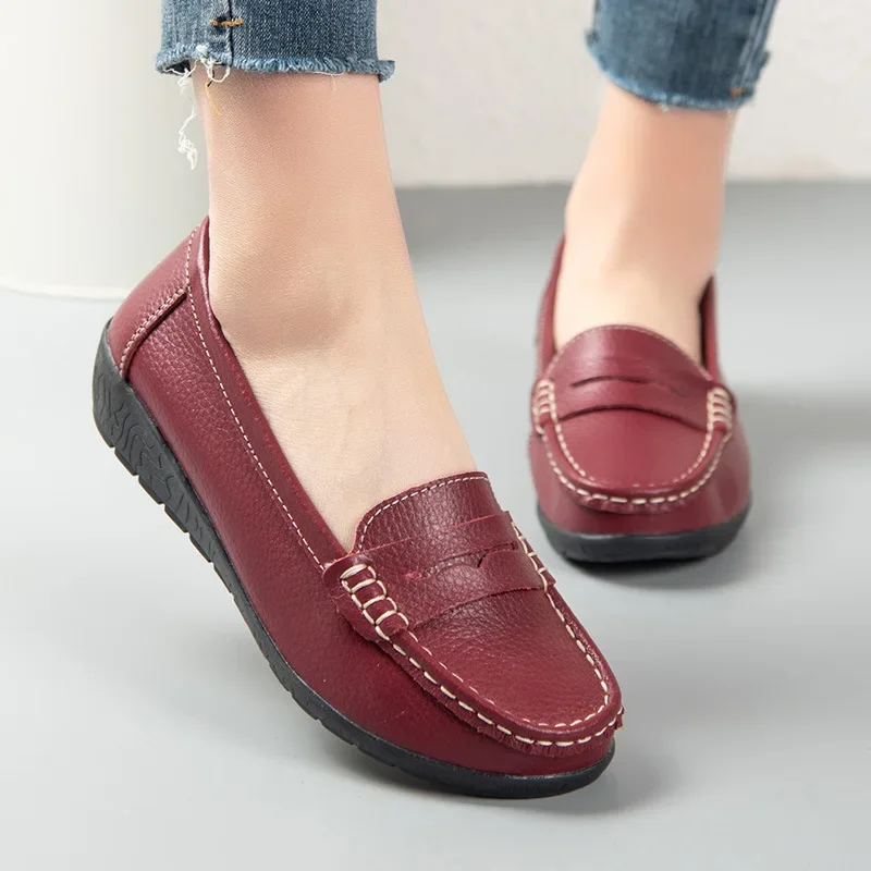 2023 New Women Shoes Moccasins Women Flats Loafers Female Casual Walking Footwear Plus Size Genuine Leather Sneakers for Women