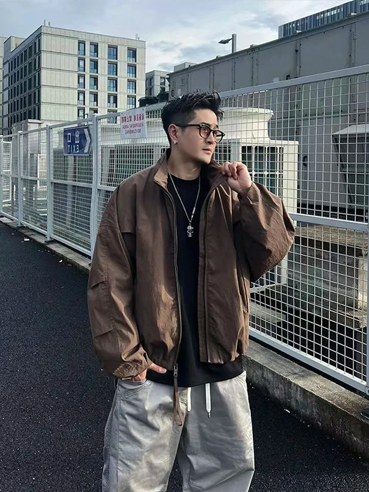 

Мужская куртка-ветровка Cleanfit Pilot: осенняя модель с рукавами «летучая мышь», воротником-стойкой и универсальным дизайном — сенсация сезона